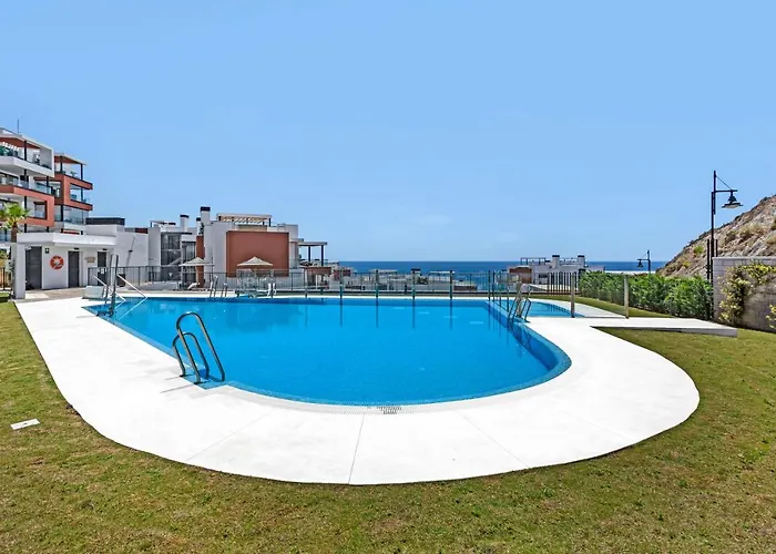 Blue Lady By The Sea *